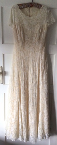 Vintage retro 1950s - lace, cream