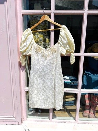 Vintage 80s cream - vintage, lace
