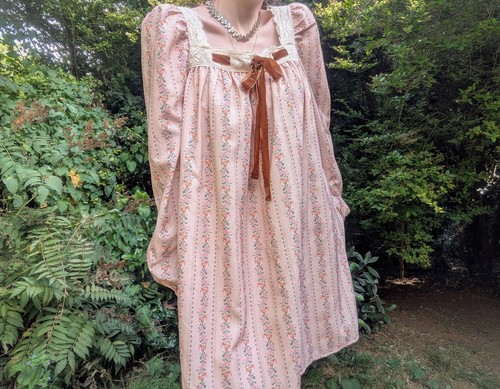 Vintage 70s pale pink - 70s,